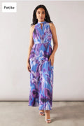 Wallis
Petite Feather Print
Pleated Dress | Size 14